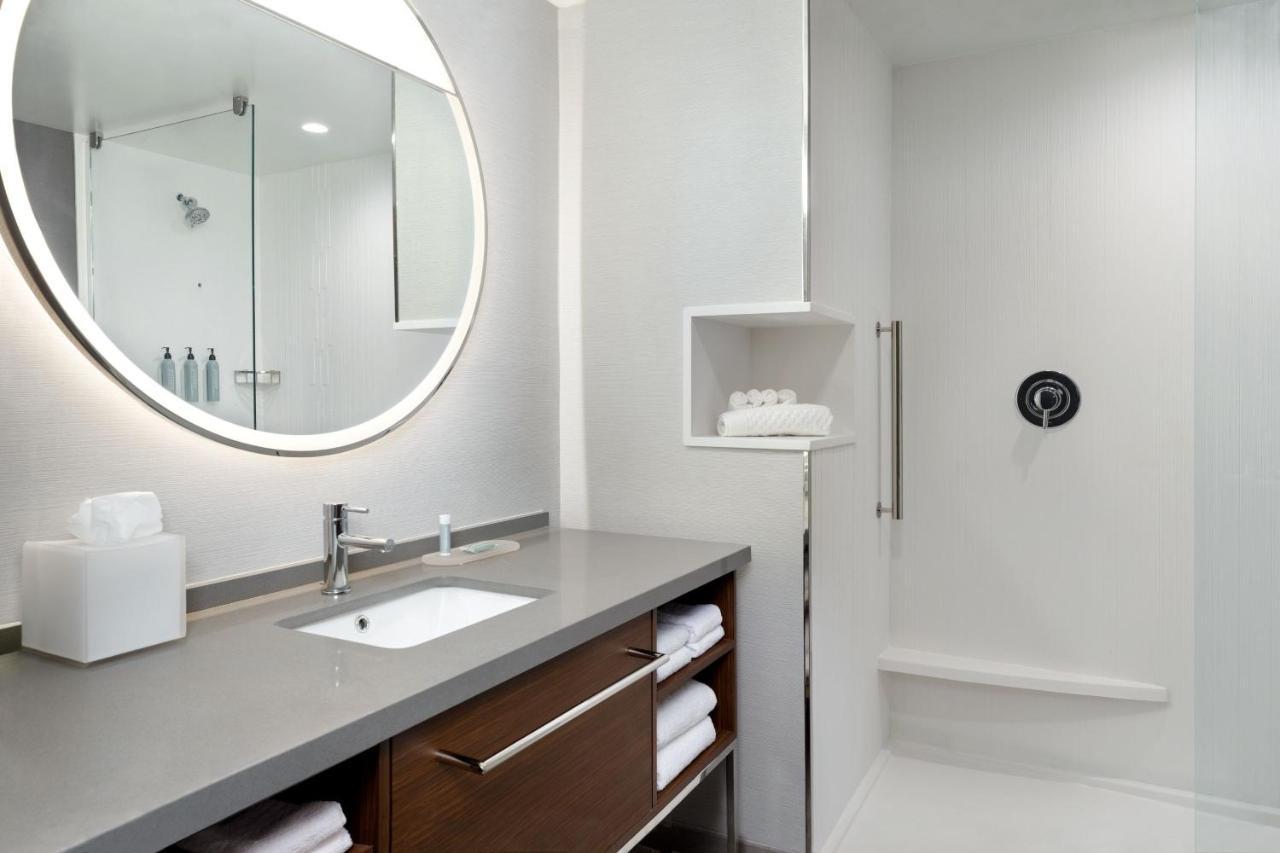 Courtyard By Marriott Richmond Scott'S Addition Extérieur photo